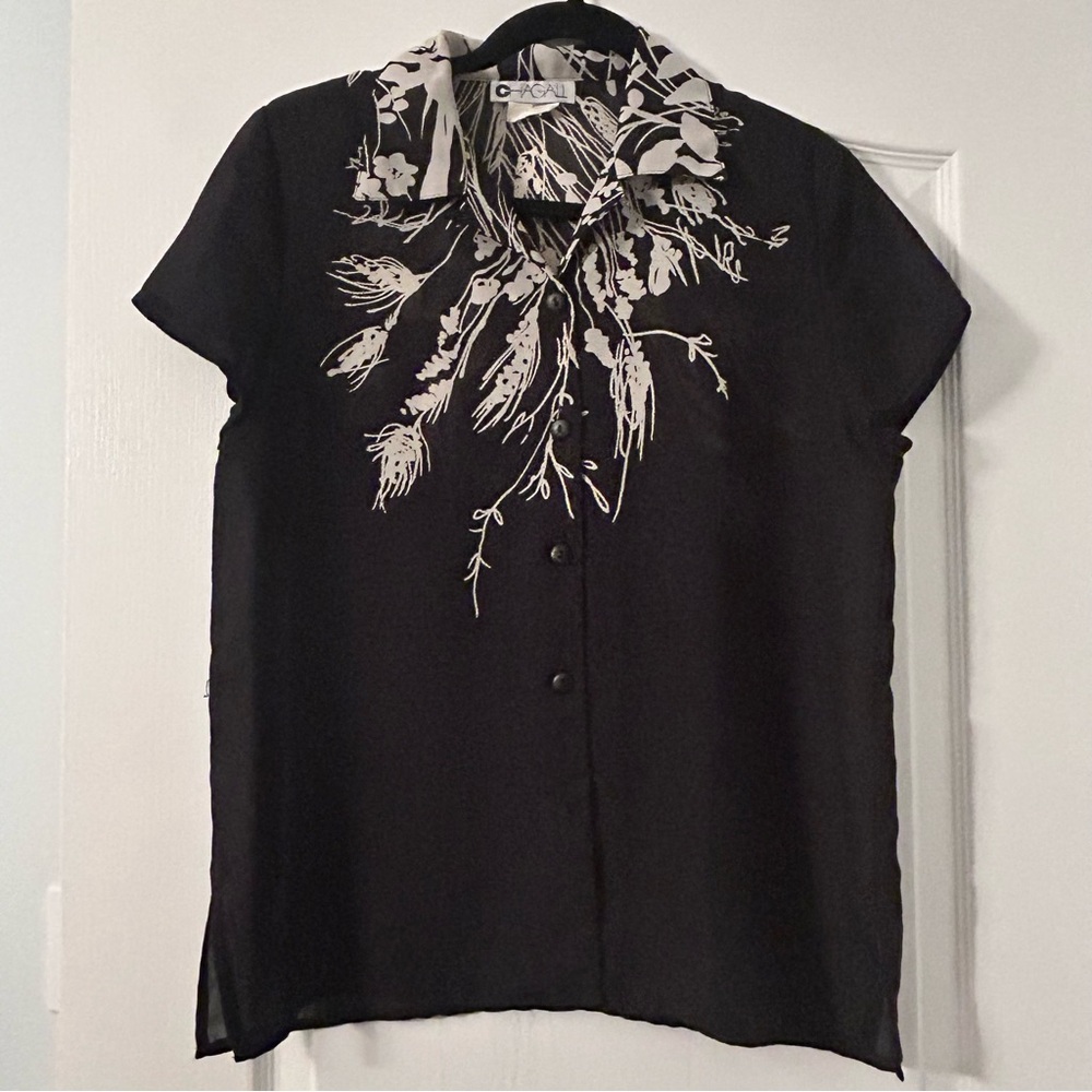 Vintage Black & White Floral Pattern Blouse